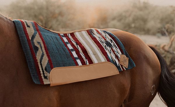 Contour Classic Saddle Pad- Brown Wear Leather – Impact Gel